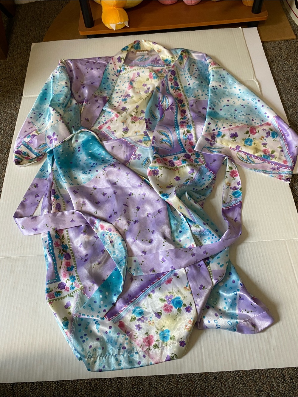 Floral Satin Robe in Lavender, Aqua & Cream Vintage Inner Most M